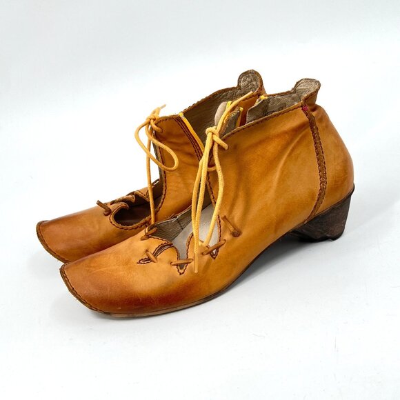 Rovers Leather Lace Up Shoes - Picture 2 of 8